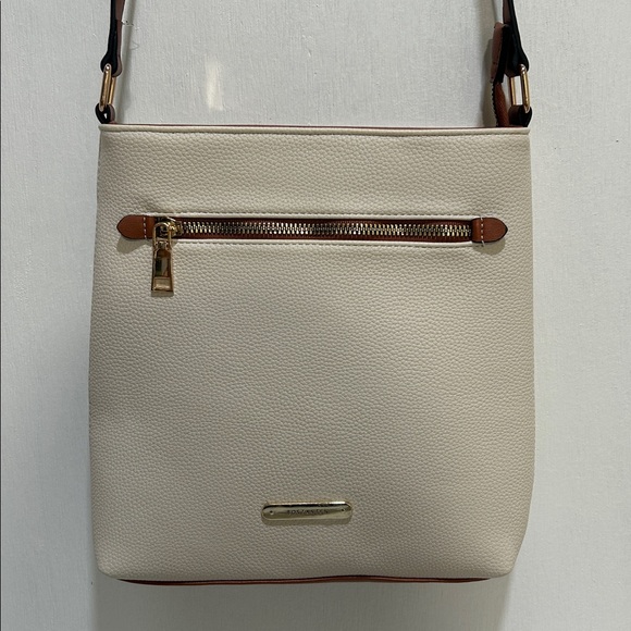 BOSTANTEN WOMENS VEGAN CROSSBODY BAG OFF WHITE LEATHER - Picture 2 of 13